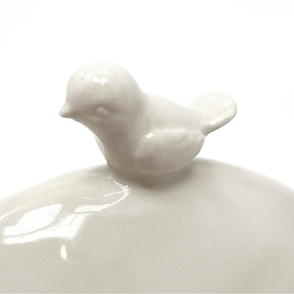 M Magenta by Rae Dunn Vintage Ceramic Covered Butter Cheese Dish Home Bird EUC - Picture 5 of 14